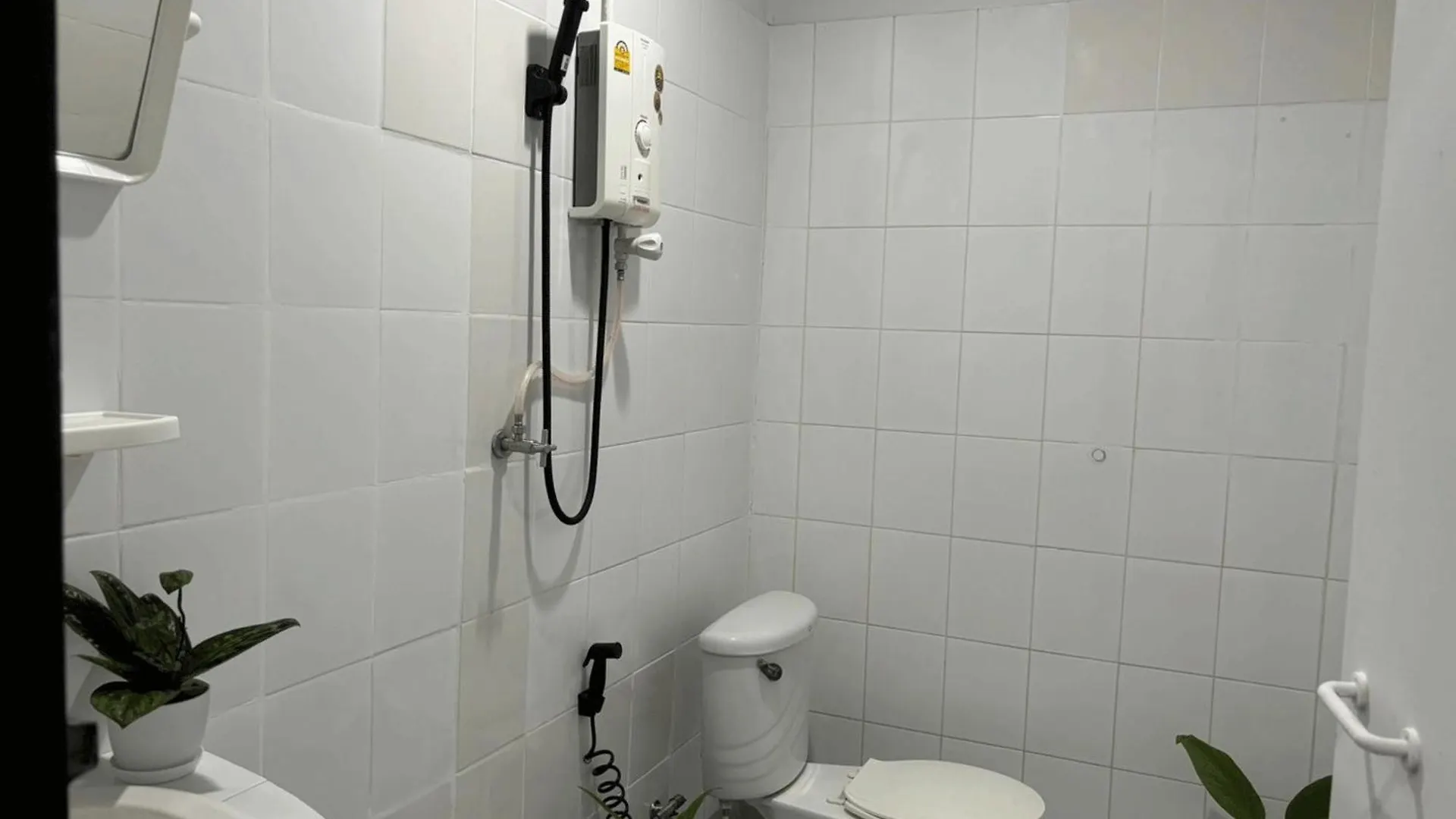 Hotel White House Phi Phi Islands 0*,  Thailandia