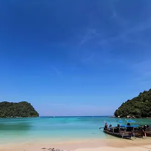 Resort Pp Red Tuna Hut, Phi Phi Islands